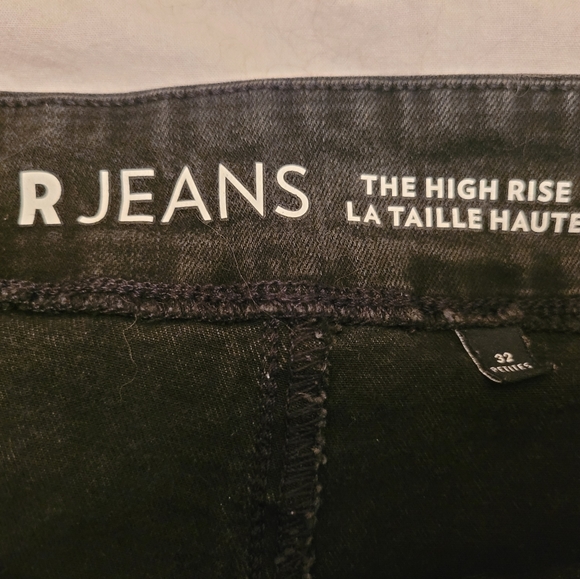 Reitmans comfort pull on skinny ankle jeans, size 32P - Picture 4 of 10